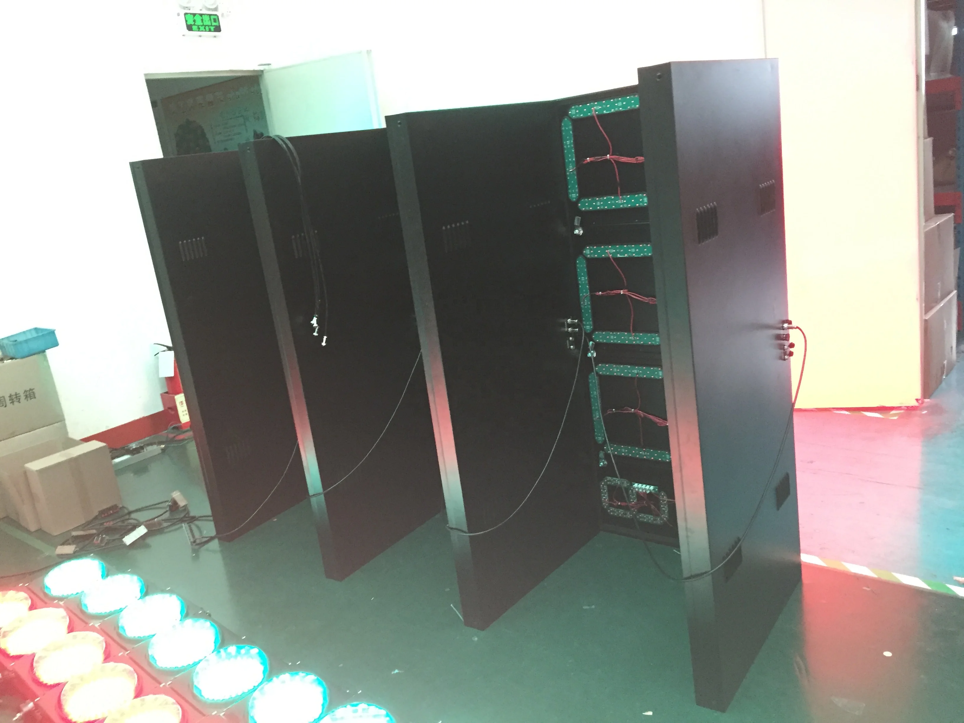 Petrol station LED screen price display outdoor