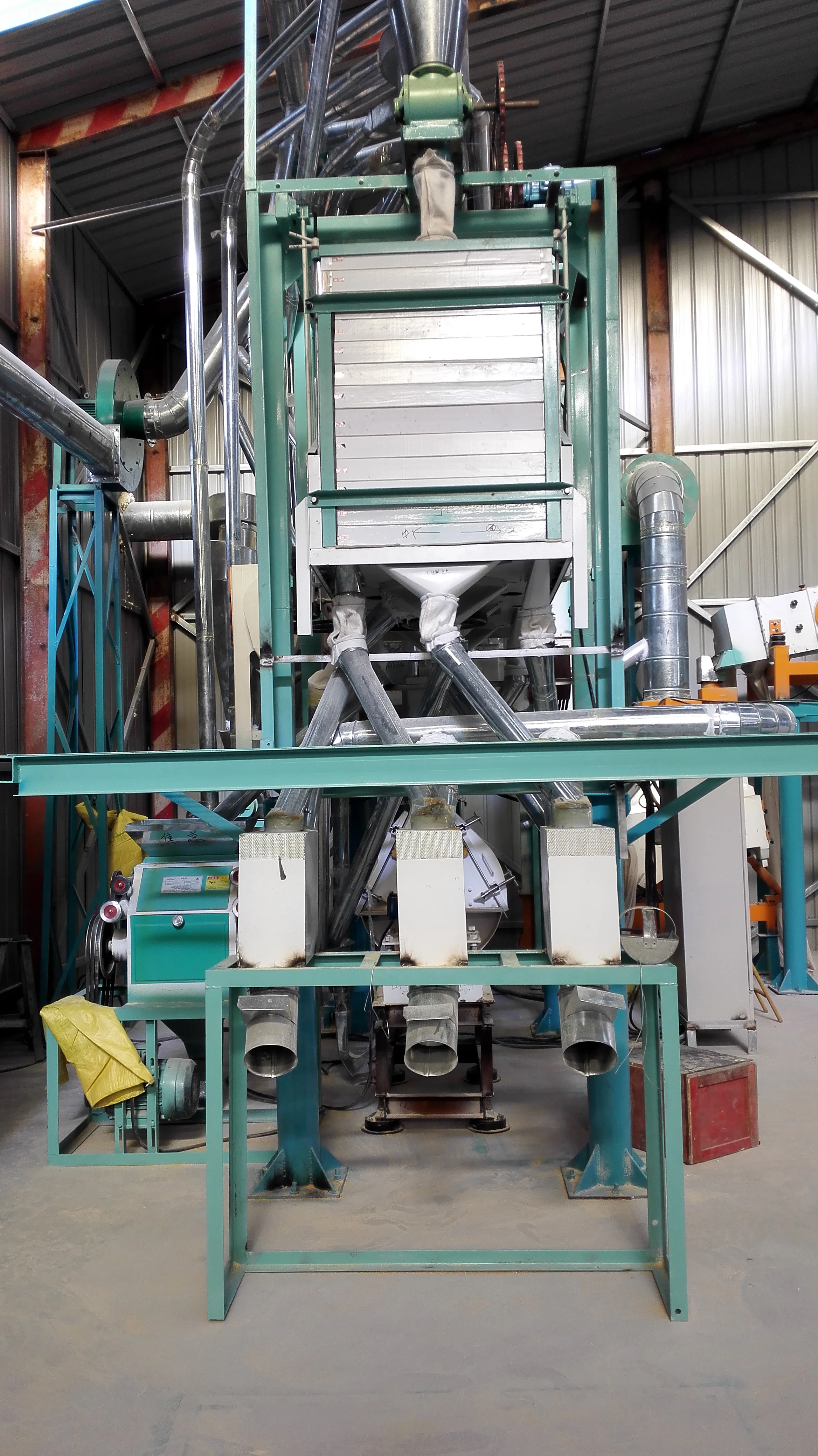 hot sale 20TPD corn flour mill machinery small maize grinding mill prices