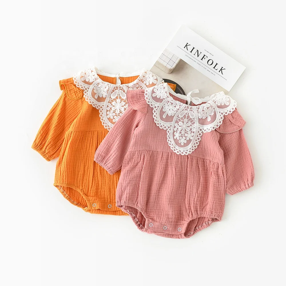 Детский льняной комбинезон без рукавов с оборками