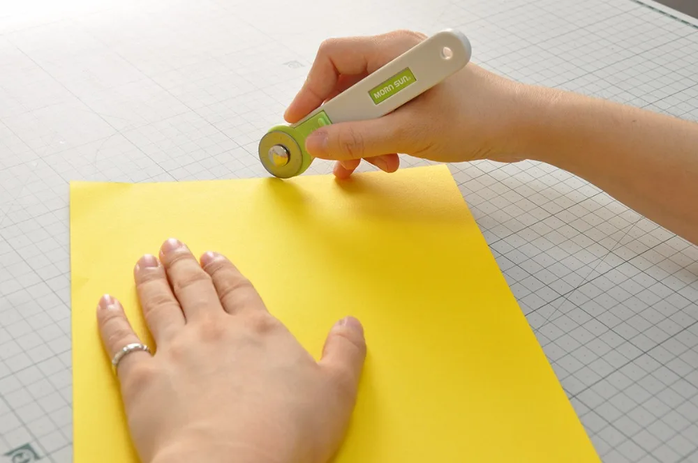 28mm Straight Automatic Paper Straight Handle Rotary Cutter for Art