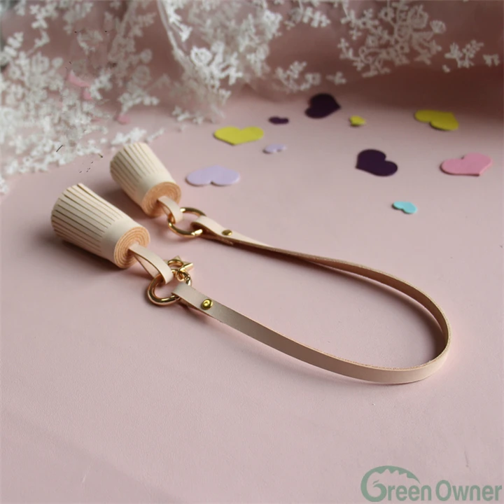 Wholesale pure genuine leather handmade tassel key ring, leather tassels for handbag, wholesale tassels