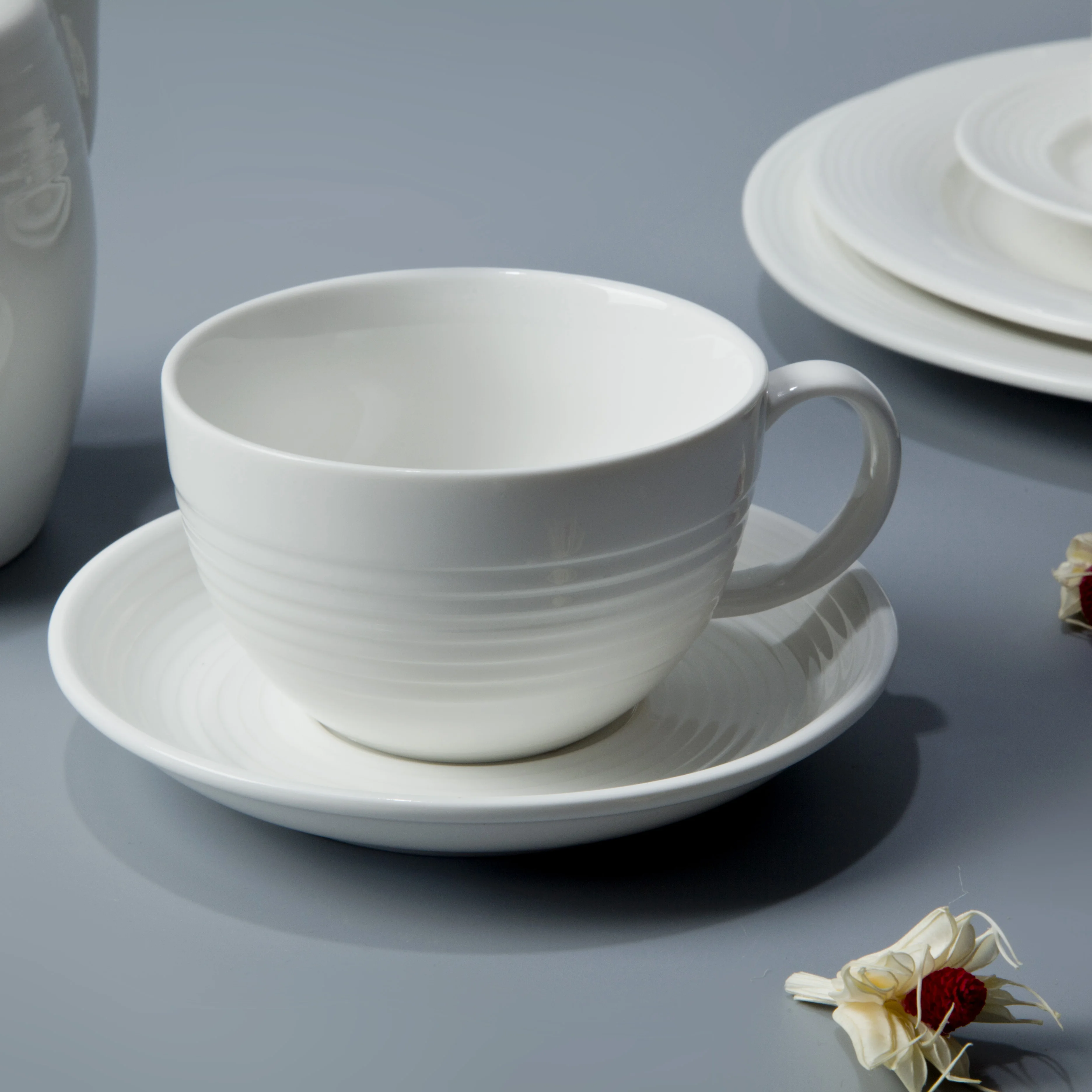 Tableware ceramic coffee cup saucer manufacturer porcelain cup for coffee nice design hotel wedding coffee set porcelain