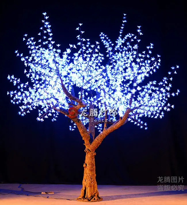 
Wholesale outdoor decoration lighting white artificial giant christmas tree 