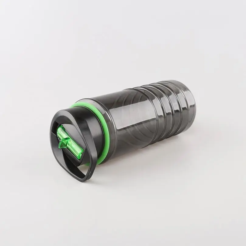 China wholesale hot selling fashionable plastic drinking water bottle with handle