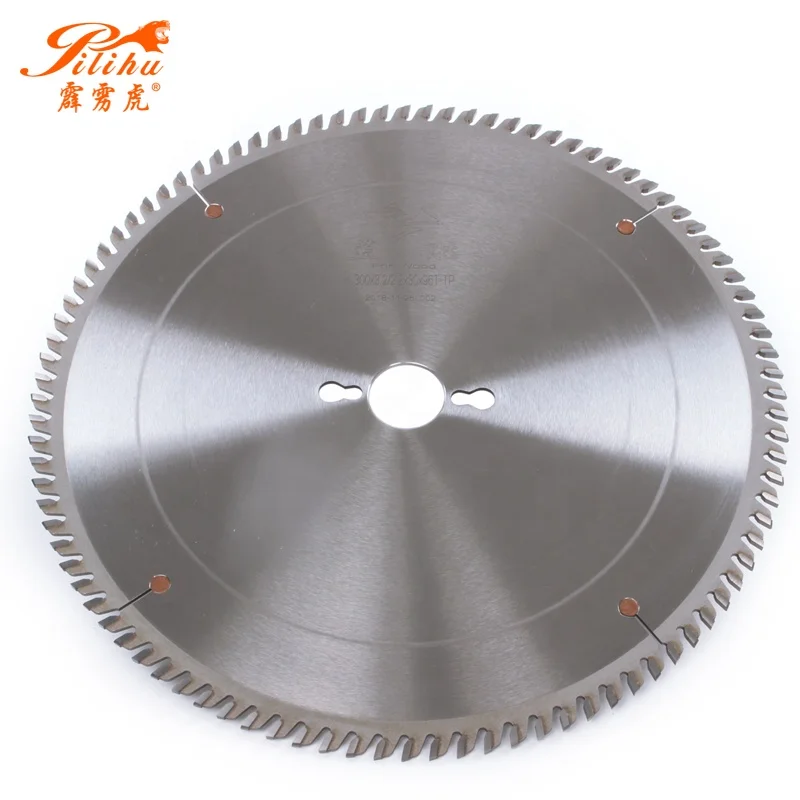 300mm MDF Carpentry Tools Saw Blade For Laminate Furniture