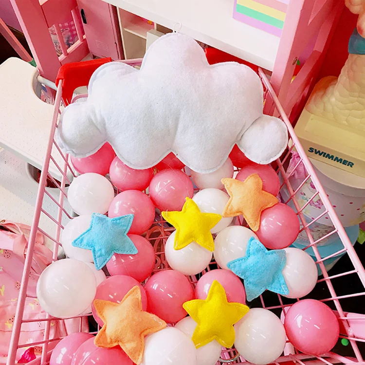 DIY felt hanging crib decoration with rocket and spaceman shape