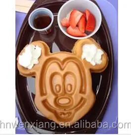 Hong Kong And Belgium New Style Cute Cartoon Hello Kitty /Mickey Mouse Waffle Maker Machine