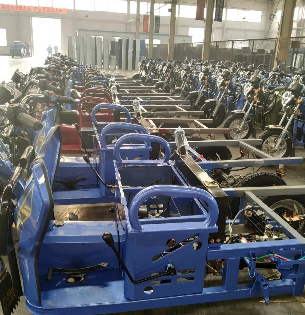 Hot selling adults low price motorized electric cargo box delivery tricycle