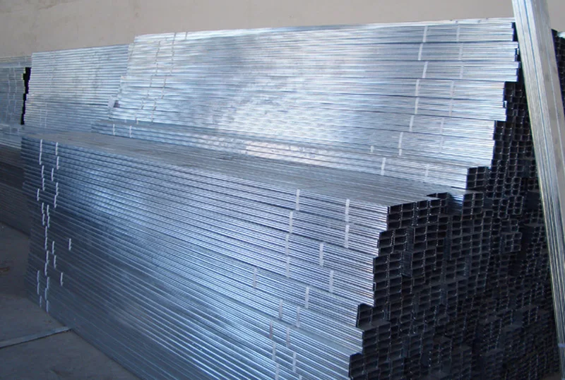 Металлическая шпилька/направляющая и шпилька