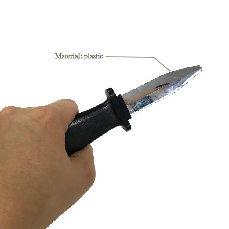 The Classic Joke Toy Disappearing Plastic Knife For Halloween Party
