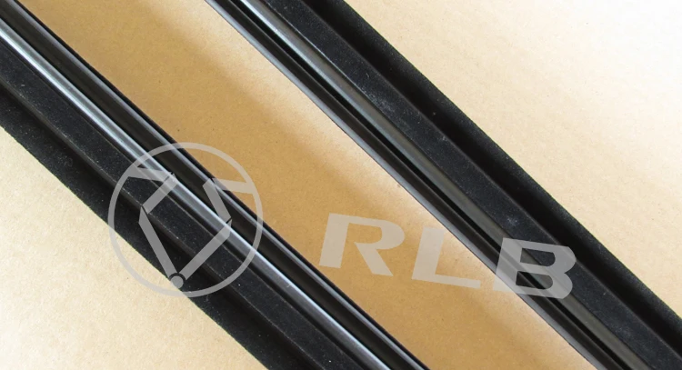 High quality hiace 2005 front door glass outer weather strip 68161-26040 R 68162-26040 L