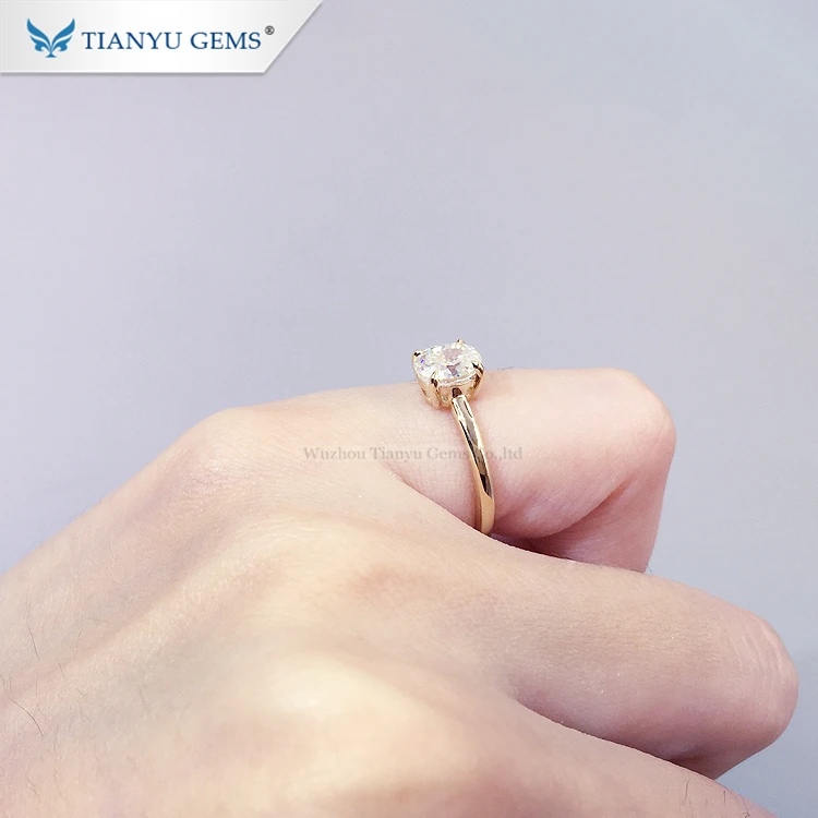 Tianyu gems simple design yellow gold oval shape moissanite engagement ring for women
