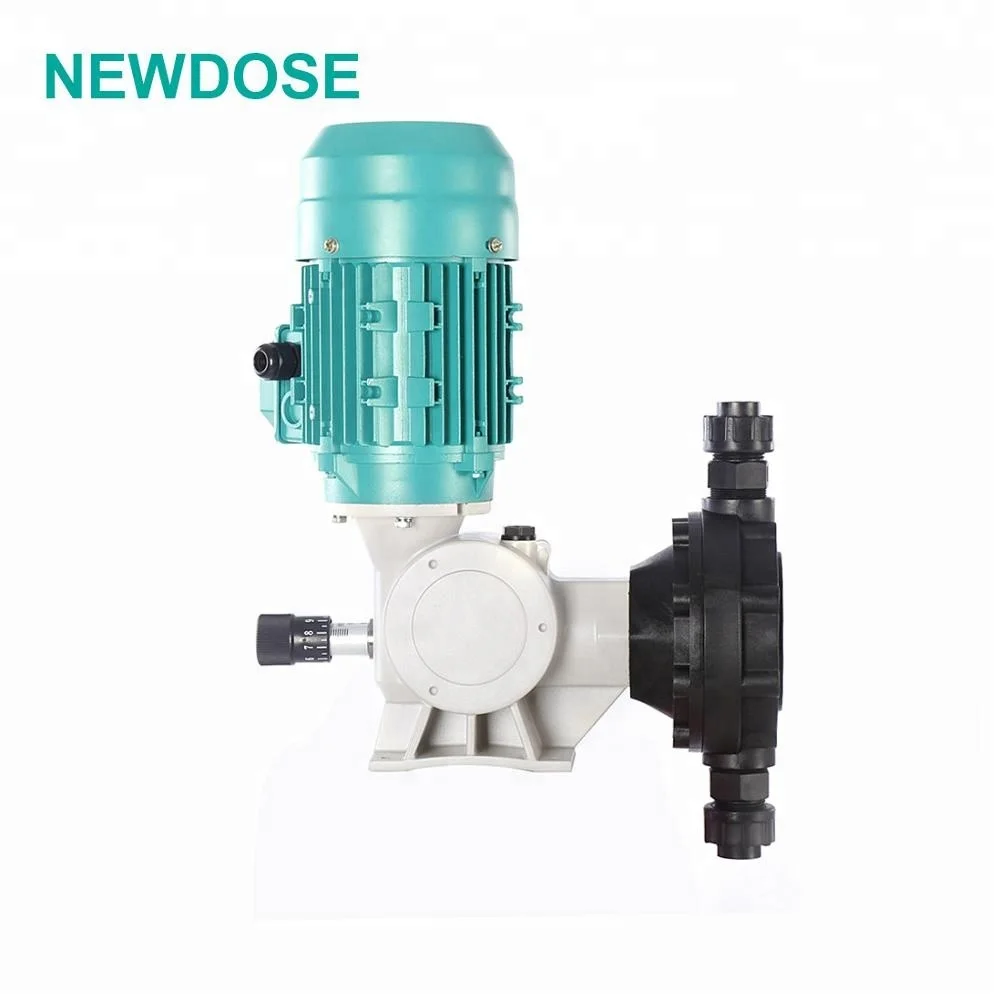 Дозирующий насос для обработки воды NEWDOSE NDWS 33L PVDF