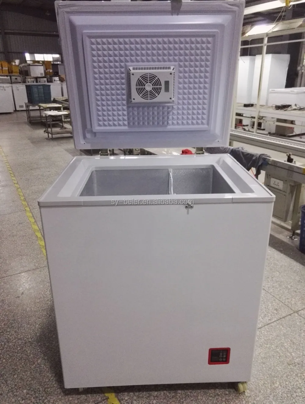 High efficient 128L Beier DC freezer 12v 24v DC fridge freezer