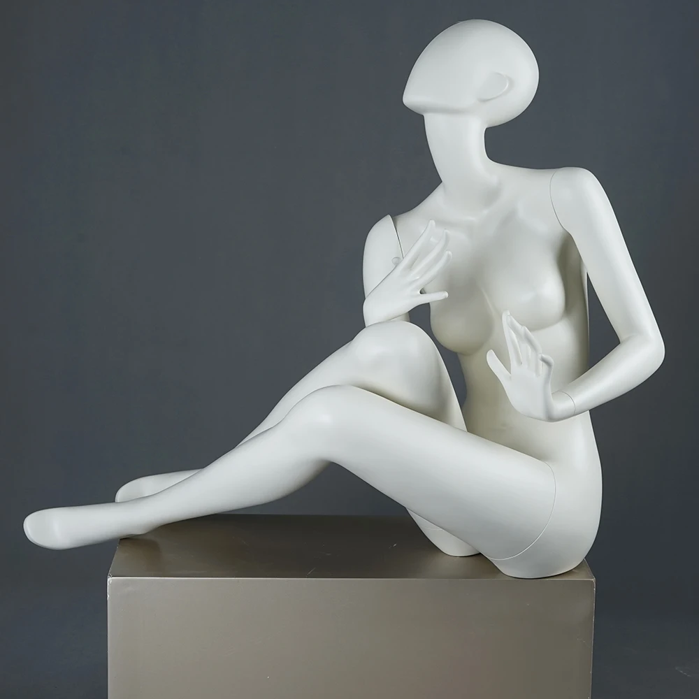 Modern design lifelike boutique posing full body nude sit down female sitting mannequin for sale