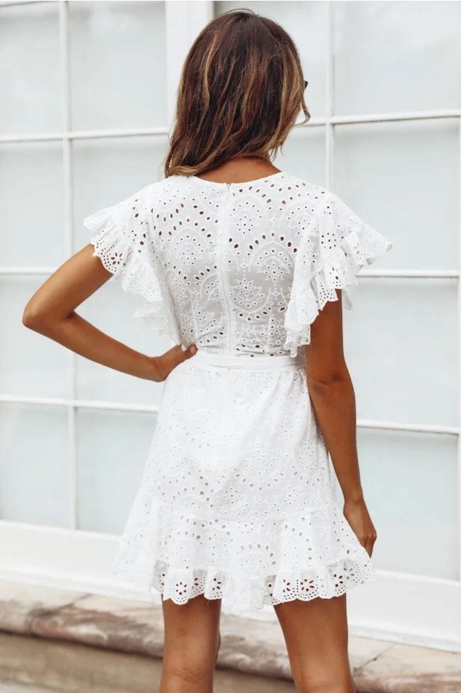 2022 Summer Embroidery Eyelet White Cotton Women Dresses