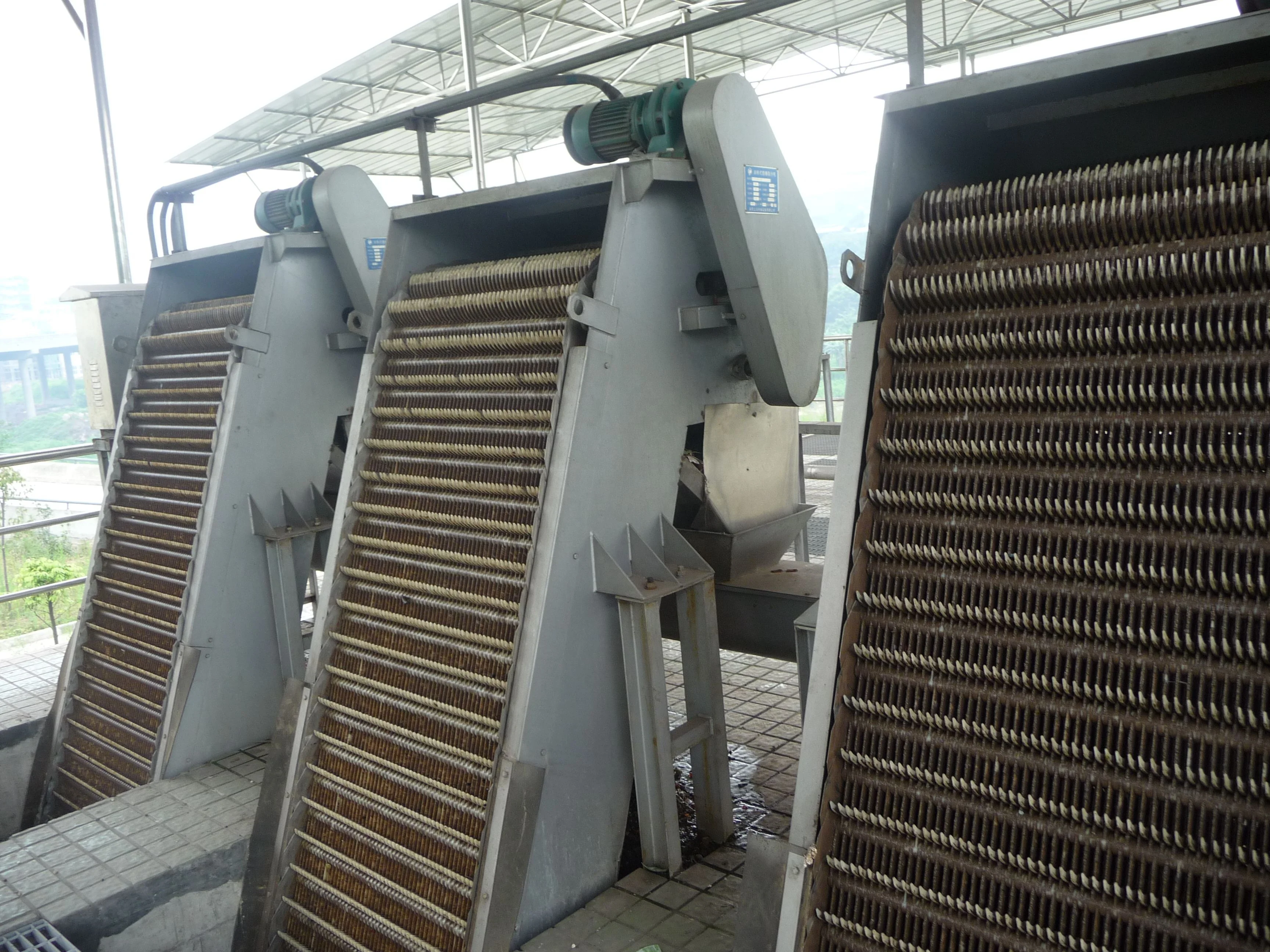 industry water treatment solid waste remove Anti-fishing mechanical grille