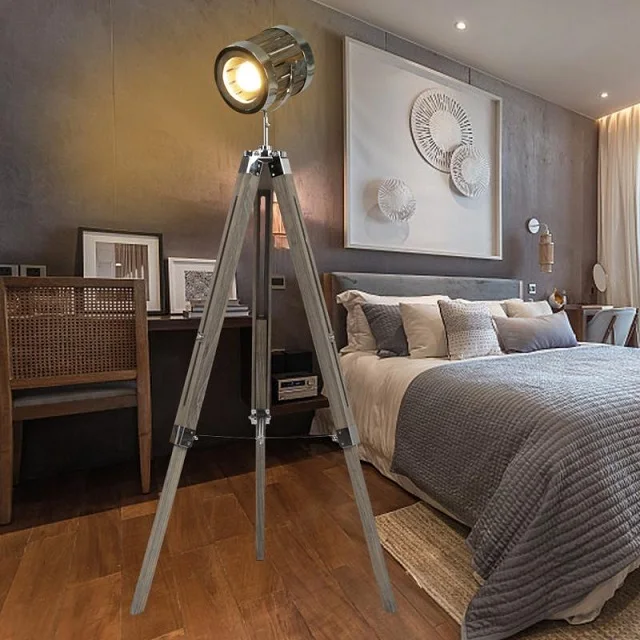 Chinese Wholesale Wooden Standing Big Retro Tripod Floor Lamp Lights Searchlight Floor Light