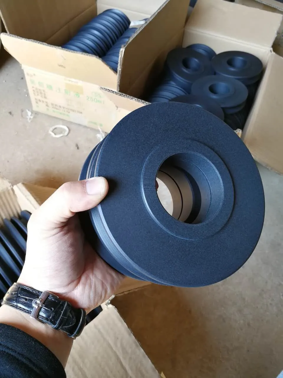 rail pulley for roller coaster round belt wheel nylon pulley big Black nylon track wheel plastic wire rope sheave for cranes