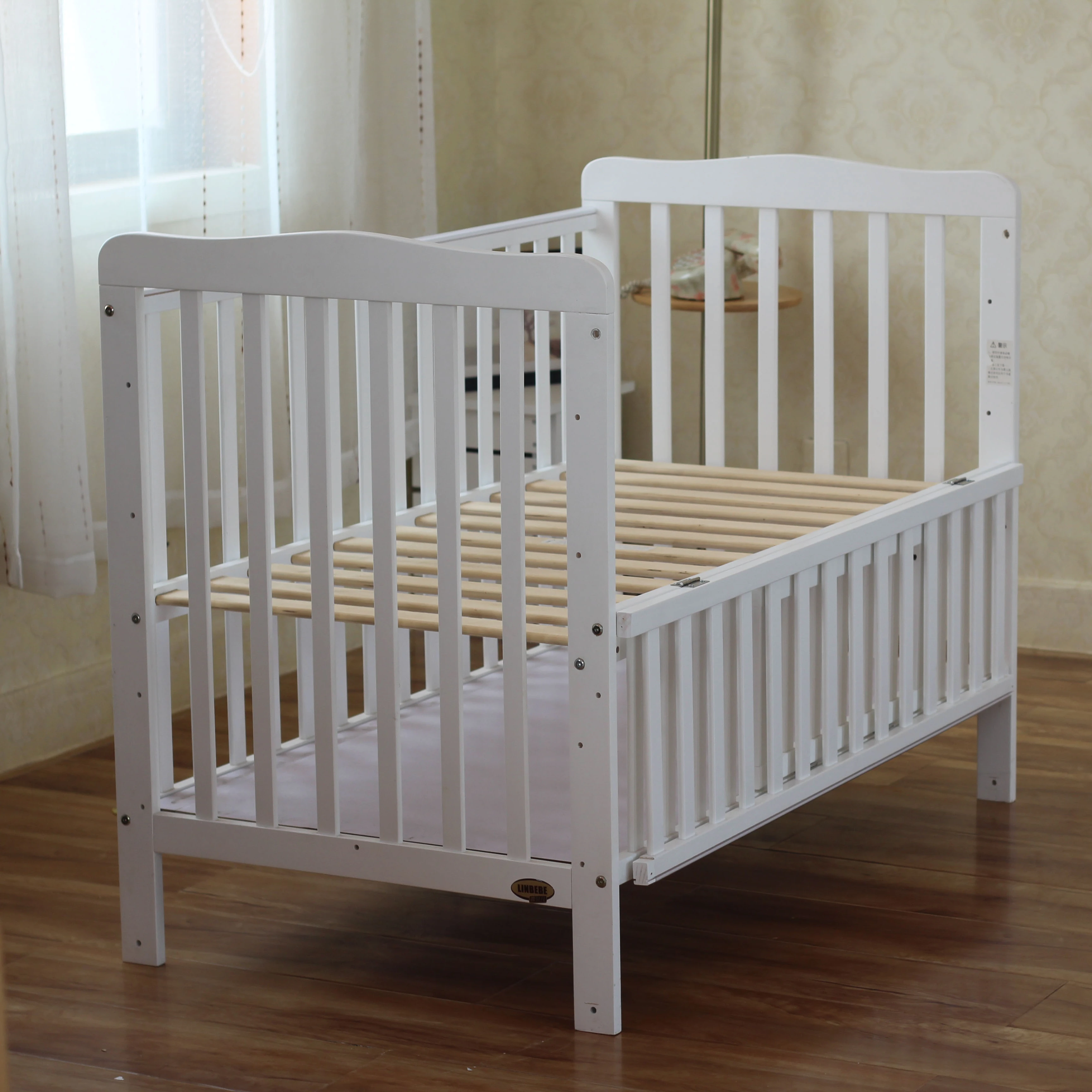 
Hot Sale Convertible wood natural cot baby cribs 