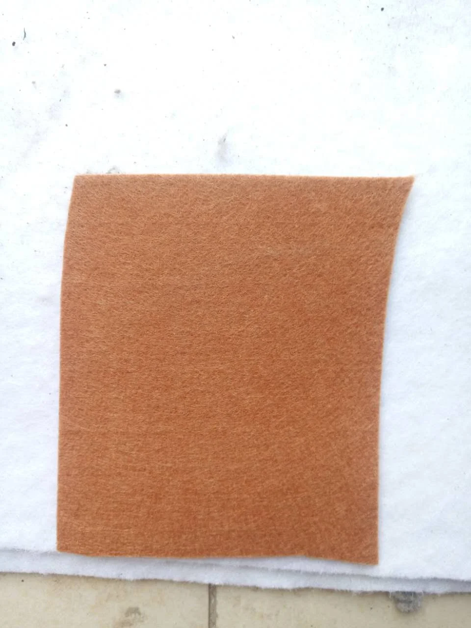 Non-woven cloth made by 100% recycled Polyester Staple Fiber