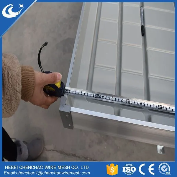 ebb and flow system Tulips Rolling Benches Commercial Greenhouse Structures