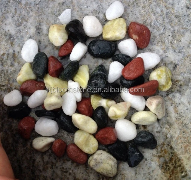 Декоративный натуральный цветной камень для сада