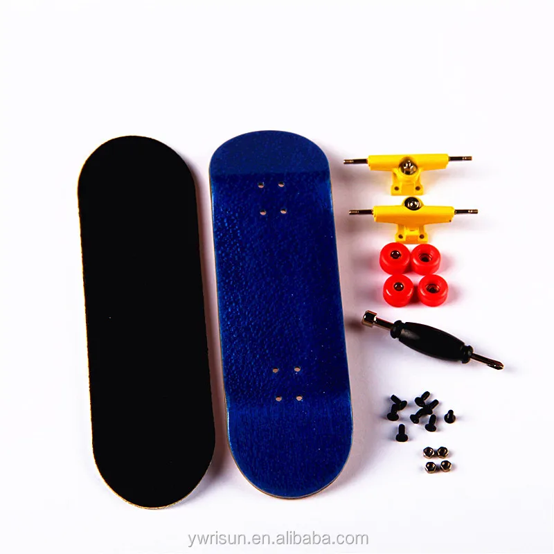 RSFN0006 Wholesale Canadian Maple Wooden Custom Fingerboard With Bearing Wheels Trucks Tech Deck and Tool