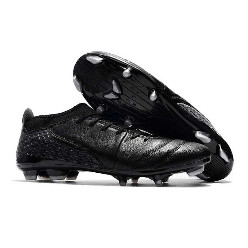 2019 Best sports shoes edition genuine leather soccer sports men football shoes