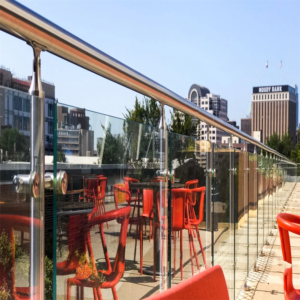 Customized Design Iron Balusters Glass Grill for Stairs Railing / Outdoor Balcony Glass Balustrade