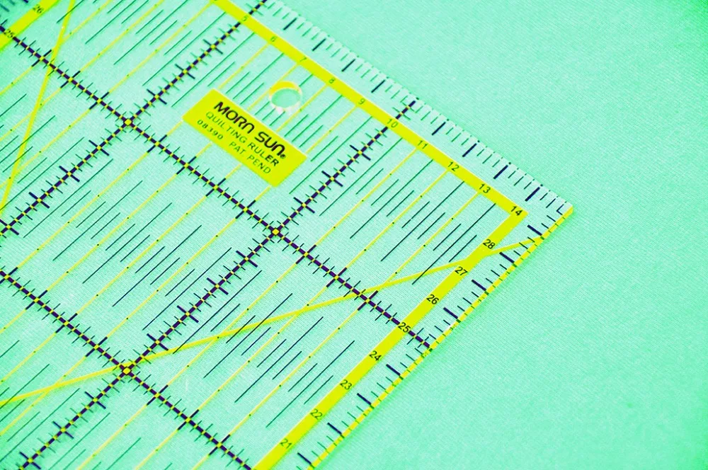 Тайваньская стабильная поставка, шкала для шитья, прямоугольная, 30x15 см, измерительная линейка для квилтинга, размер