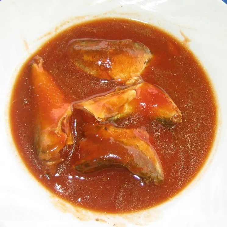 Canned mackerel in Tomato sauce canned fish China factory