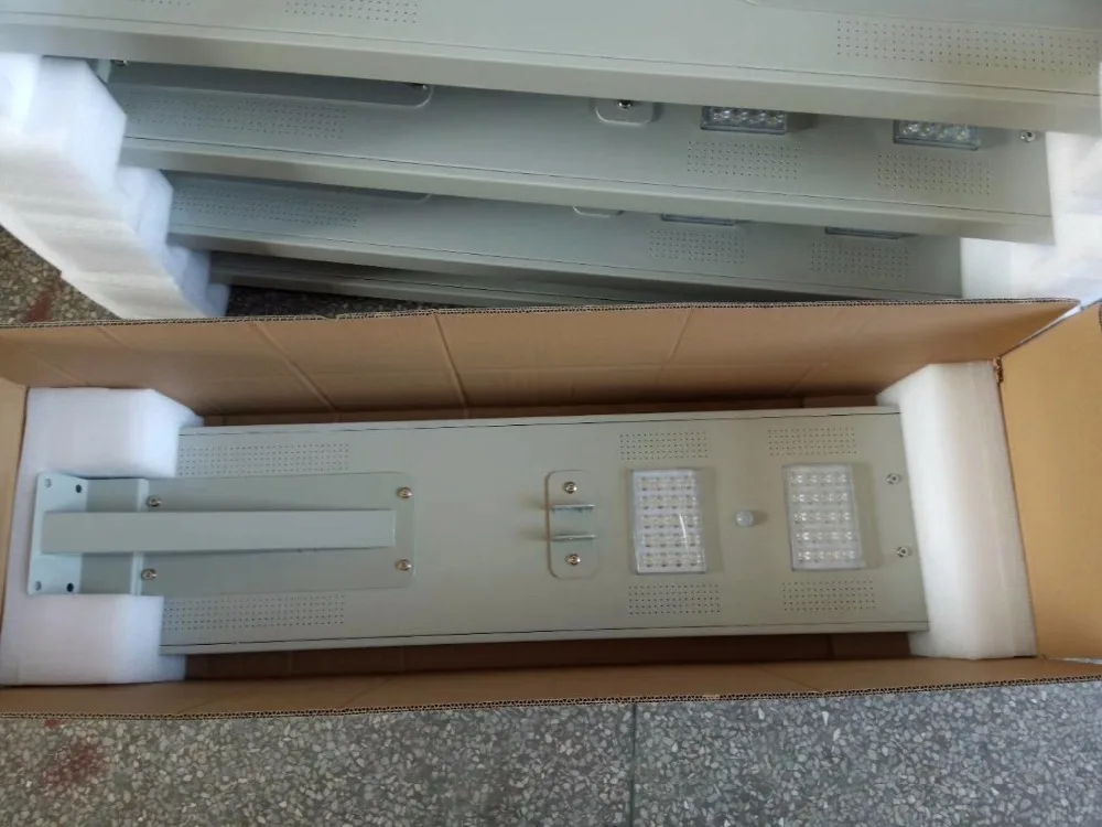 Low price DC12V 30w solar led street lamp with 6m pole inbuilt solar panel li-ion battery