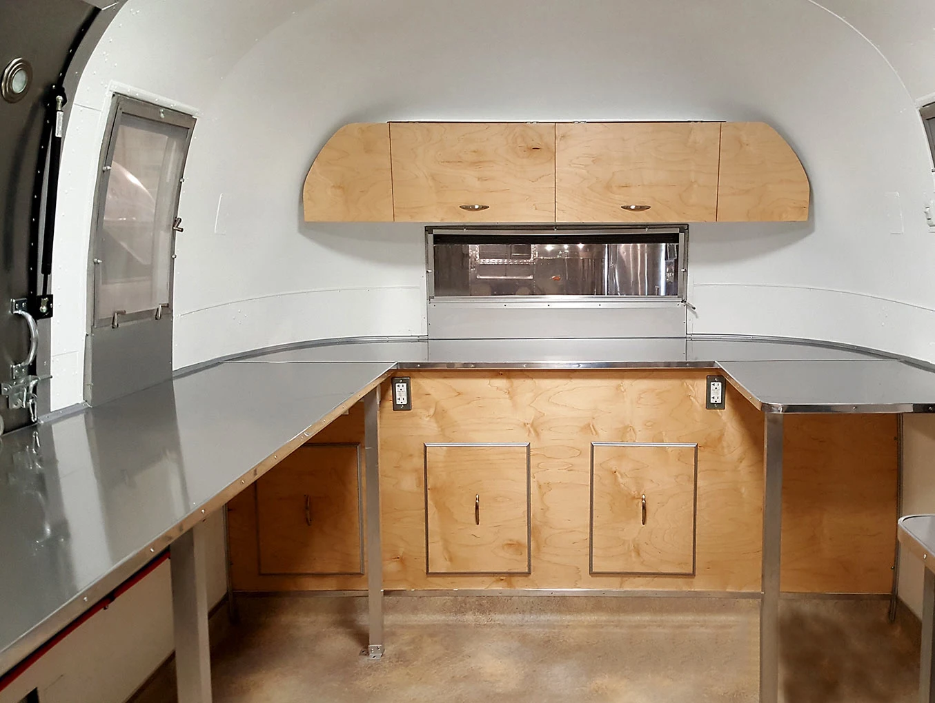 Europe standard airstream food truck equipment churros food trailer for sale