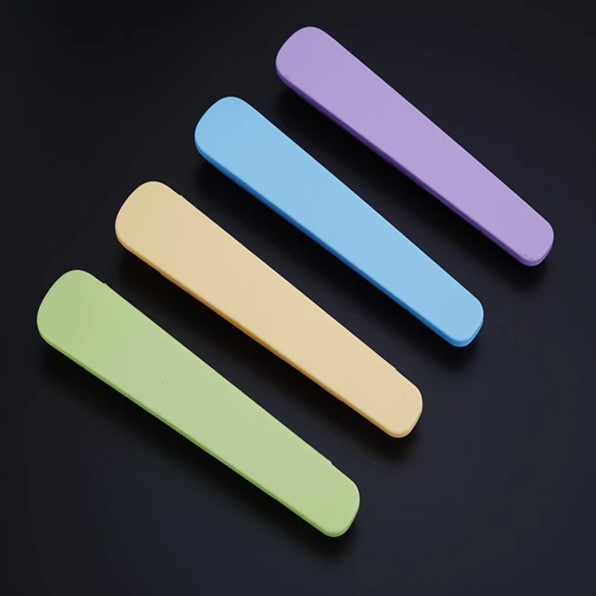 Best Selling Plastic Dinner Sets Stainless Steel Spoon and Plastic Chopsticks
