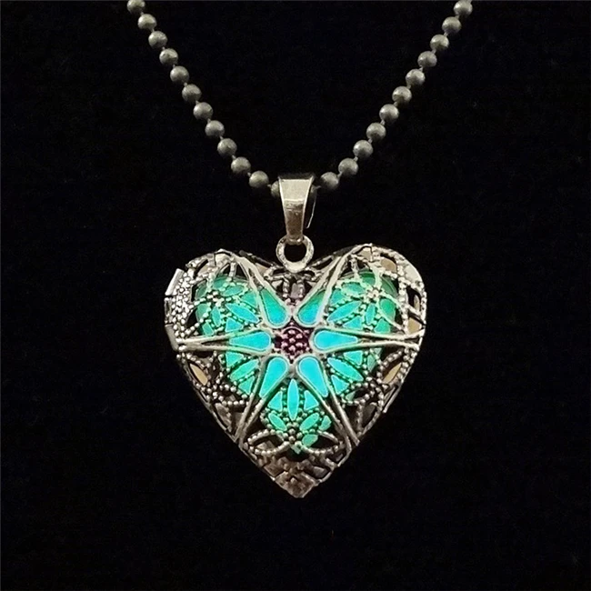 Fashion Pendant Locket Necklace Diffuser Glow Dark Necklace Jewellery