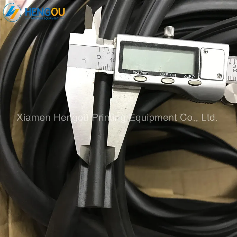 CD102 SM102 SM52 SM74 Profile rubber parts made in China black rubber size 18x15x8mm Profile Rubber Lace 93.021.023 53.021.024