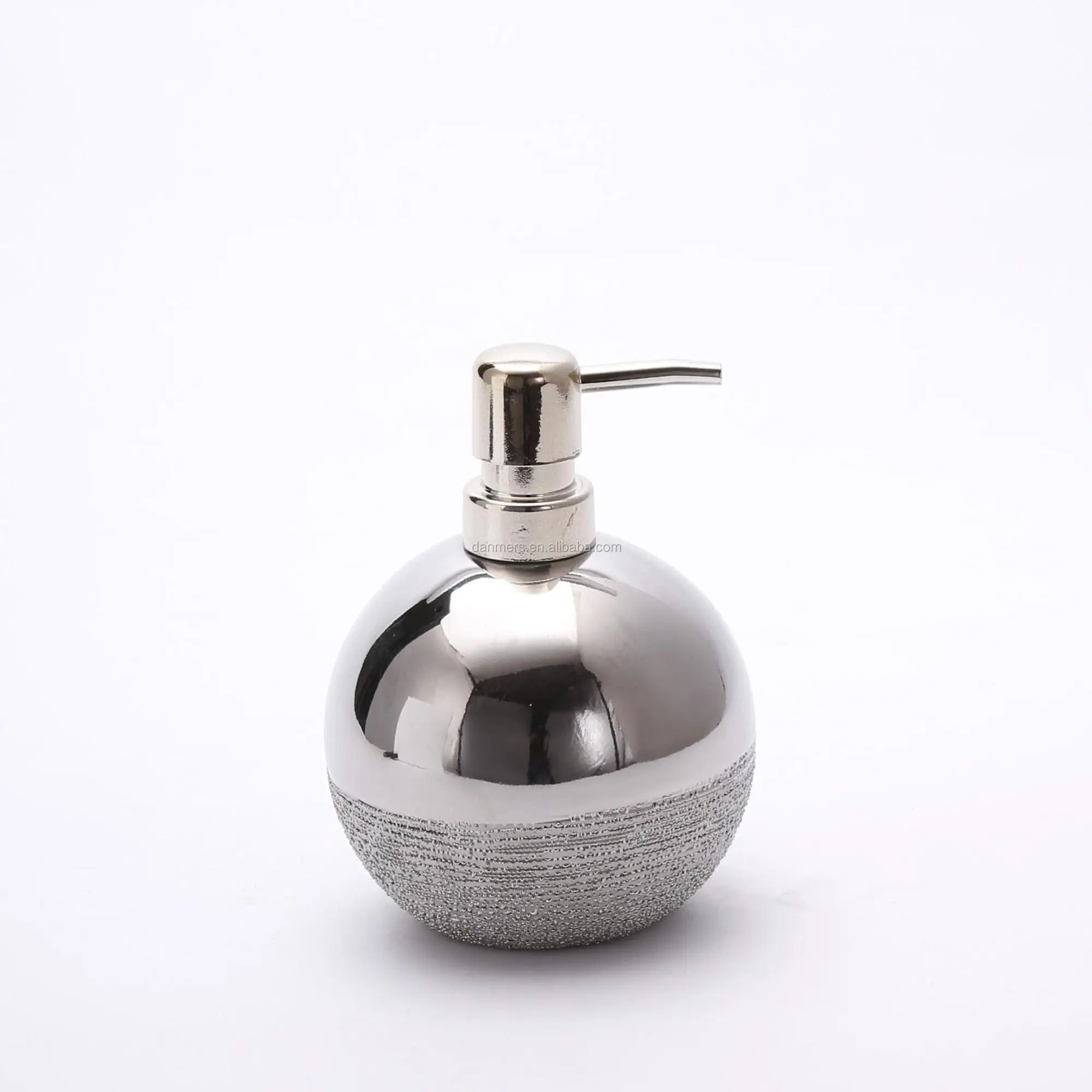 
2021 China modern fashion electroplated 4-piece ceramic hotel bathroom accessories set 