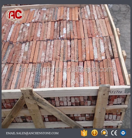 Красный старой кирпичной для украшения