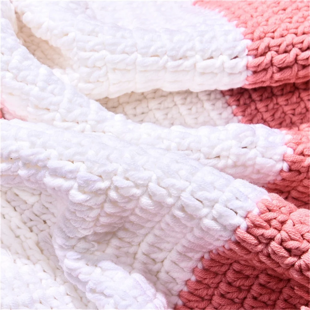 Factory-direct Handmade Crochet round heart floor pompom blanket rug playmat for baby