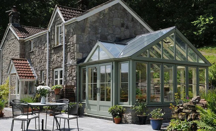 Folded Aluminum blade and sunroof solarium house
