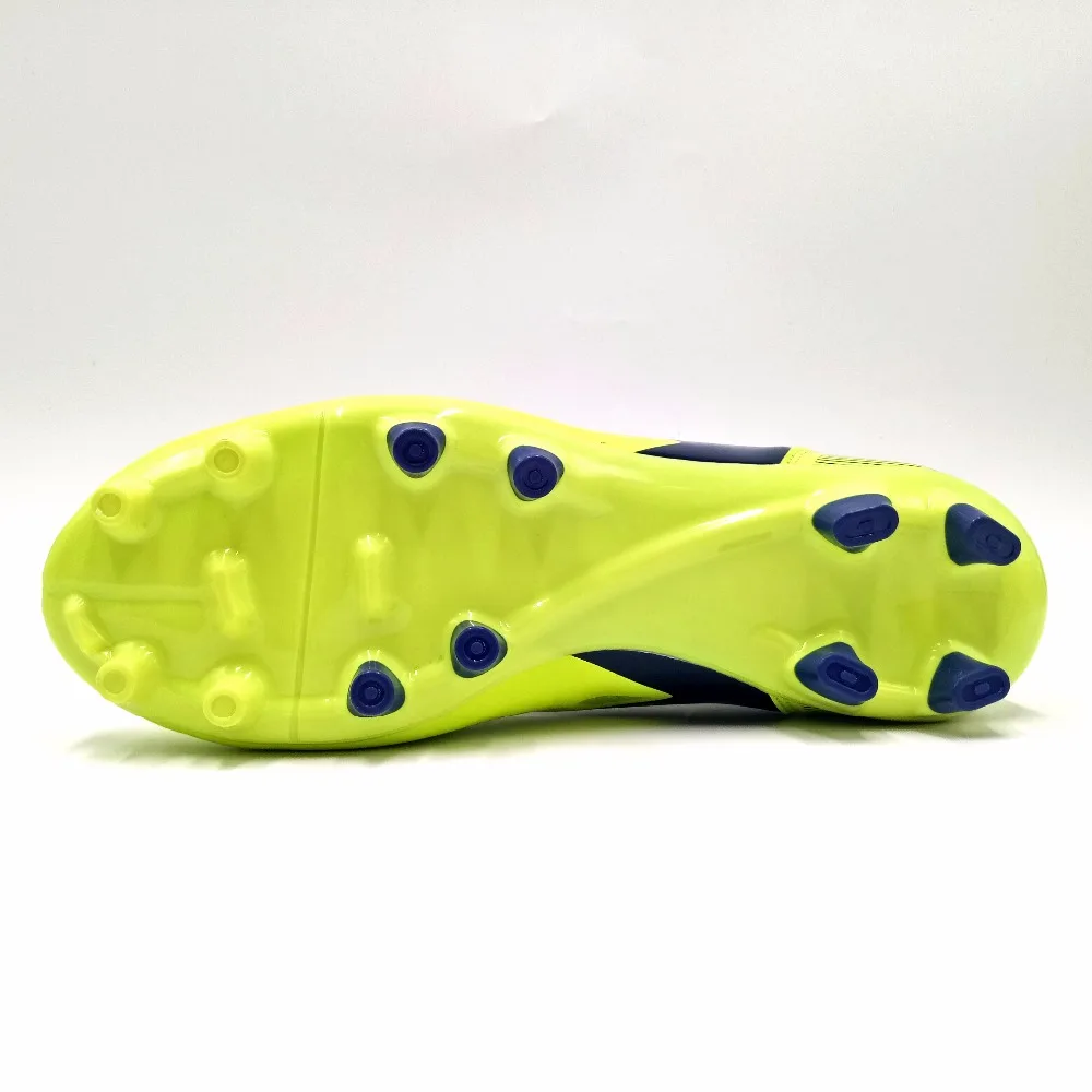 boys football soccer shoes