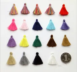 Hot Sale Wholesale New Cheap Colorful Small Curtain Cotton Tassel for Curtain for Bag