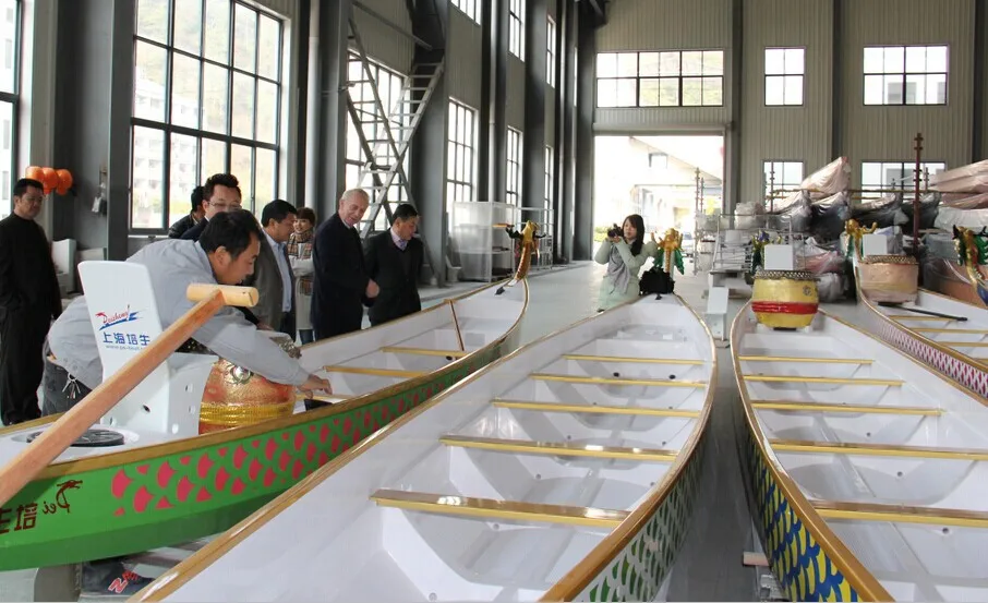 
The 3th generation RTM fibergalss Dragon Boat 