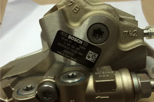 Bosch топливный насос высокого давления 4988595/0445020045