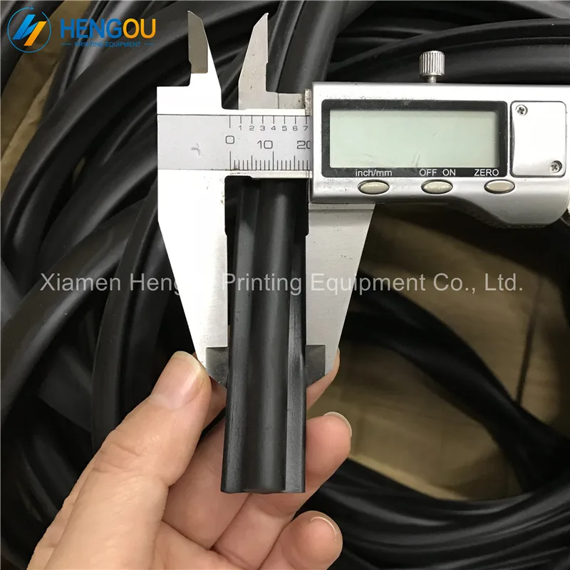 CD102 SM102 SM52 SM74 Profile rubber parts made in China black rubber size 18x15x8mm Profile Rubber Lace 93.021.023 53.021.024