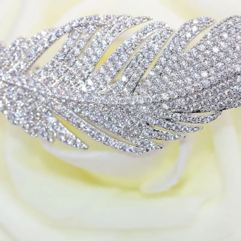 YK Saree High End 5A Zircon Feather Brooch For Women Made of Copper