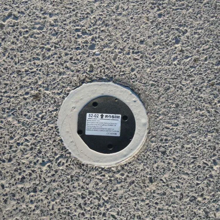 In-pavement wireless vehicle detection detector traffic vehice flow monitoring vehicle counter presence sensor