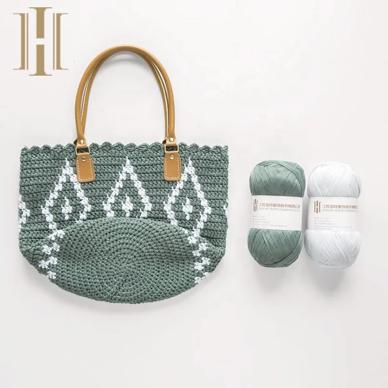 Оптовая продажа популярная полиэфирная пряжа для вязания 70% полиэстер 30% вискоза космическая окрашенная