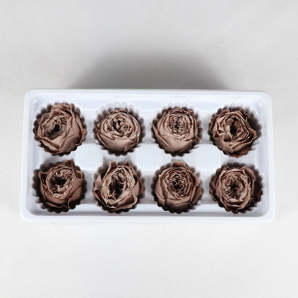 Долговечные натуральные консервированные розы для свадебного декора